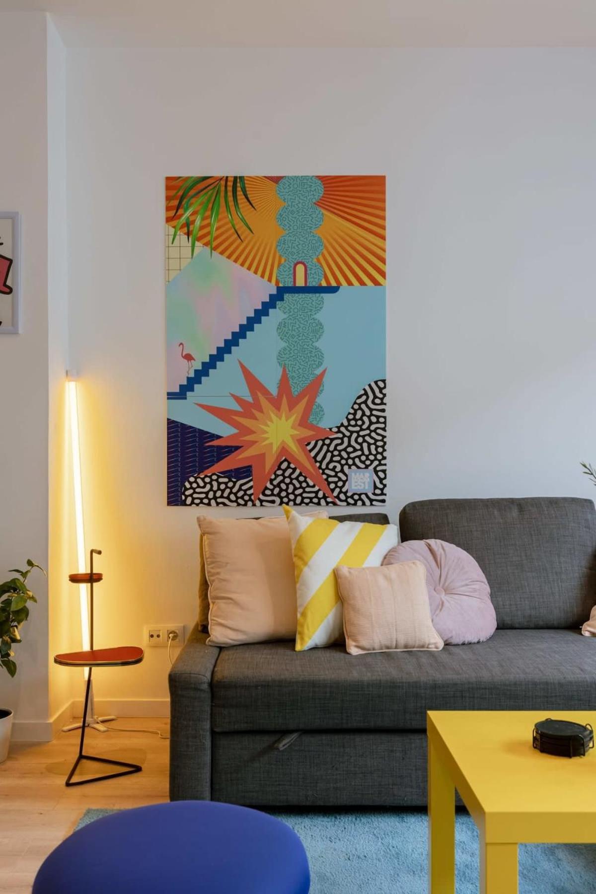 Colorful Pop Apartment In The Heart Of Antwerpen Bagian luar foto